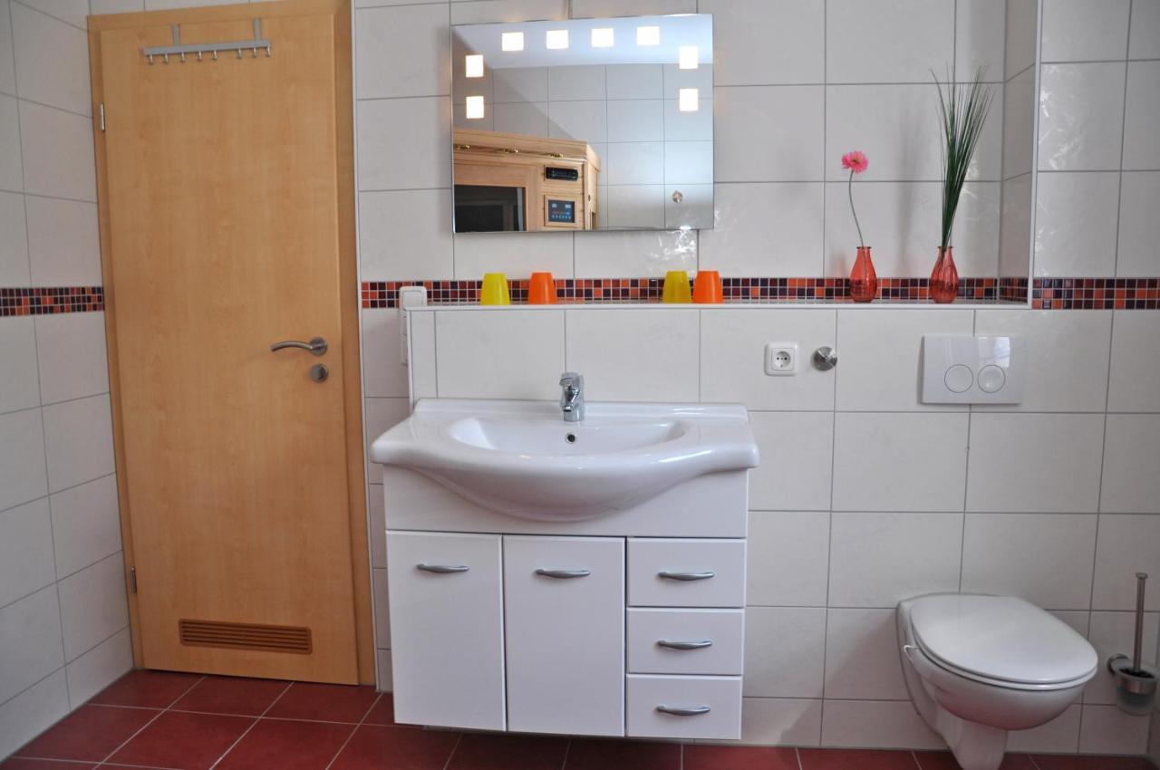 Ferienhaus Mueritzsonne / Eg-Appartement Marienfelde エクステリア 写真